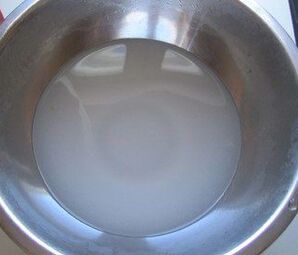 Soda była rozwiedziona w garnku z wodą
